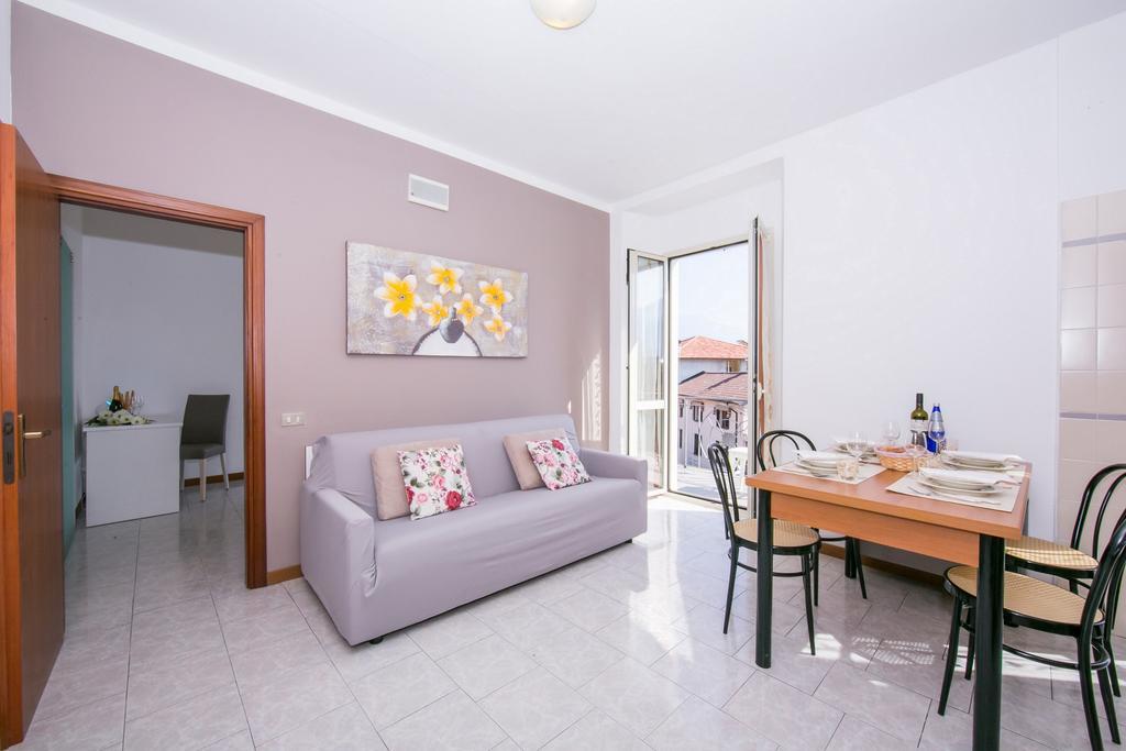 Residence Riva Del Lario Граведона Экстерьер фото