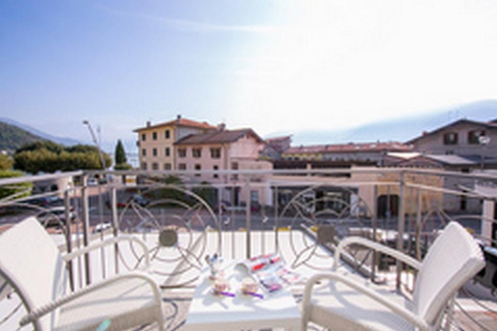 Residence Riva Del Lario Граведона Экстерьер фото